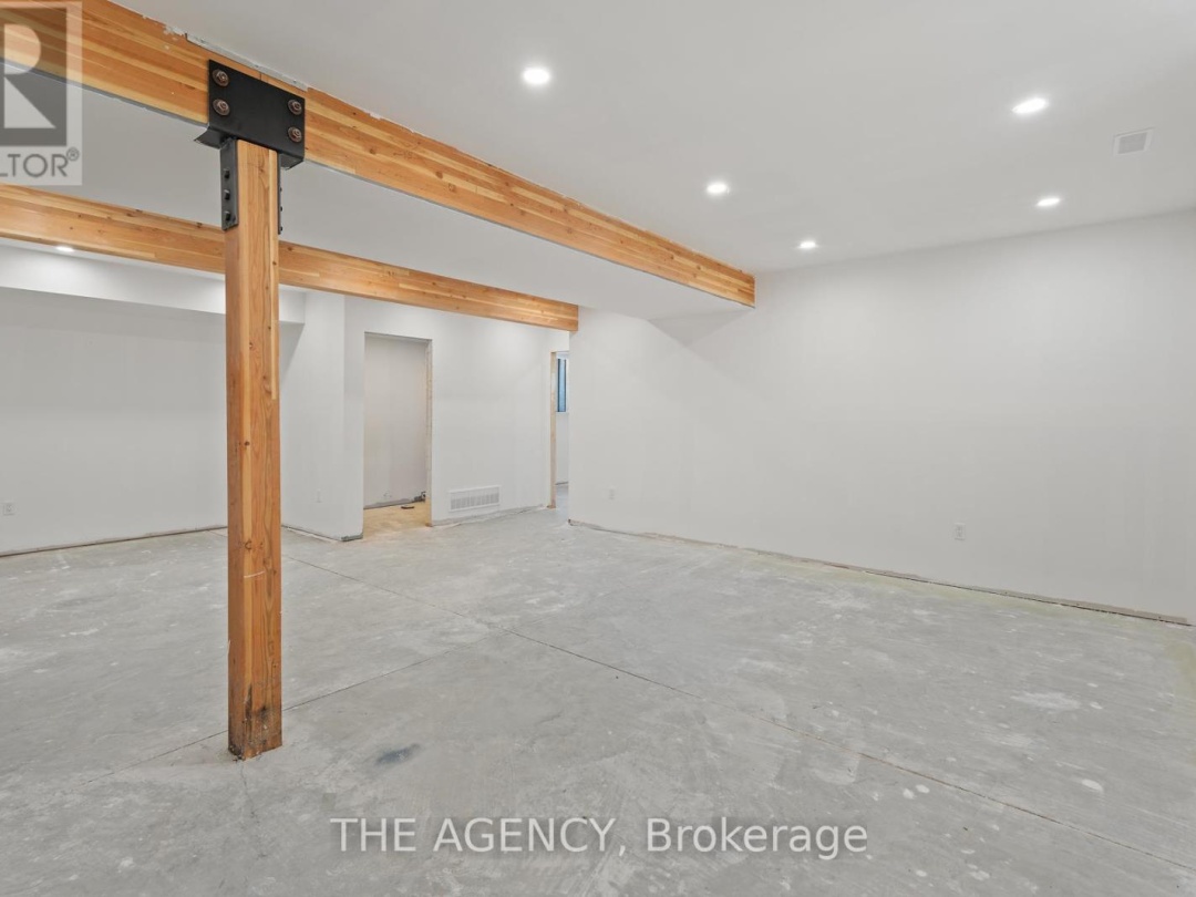 3963 Hilltop Road, Ramara