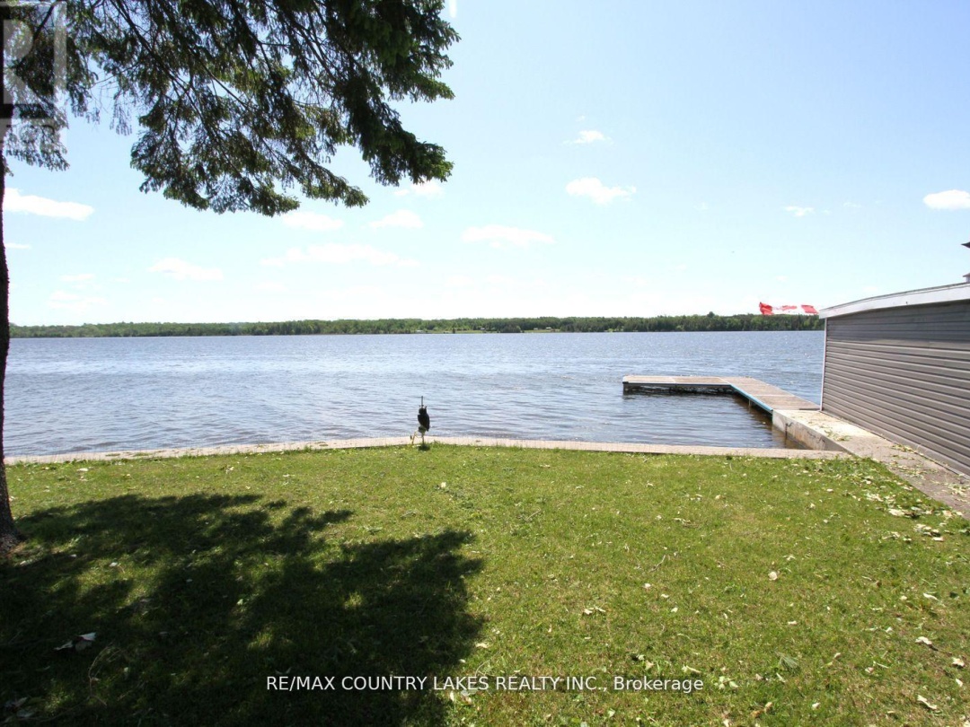 275 MCGUIRE BEACH ROAD, Canal Lake