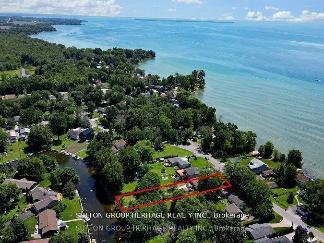 29 Lake Avenue, Lake Simcoe
