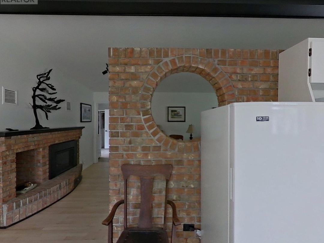 4 MAYPARK DRIVE, 