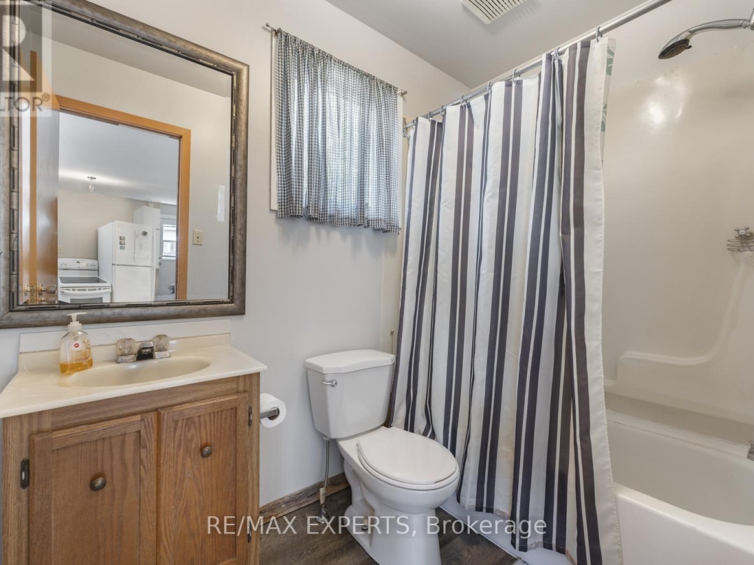 18 - 230-232 LAKE DALRYMPLE ROAD, 