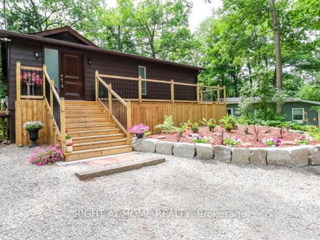 7459 ISLAND CRESCENT, 