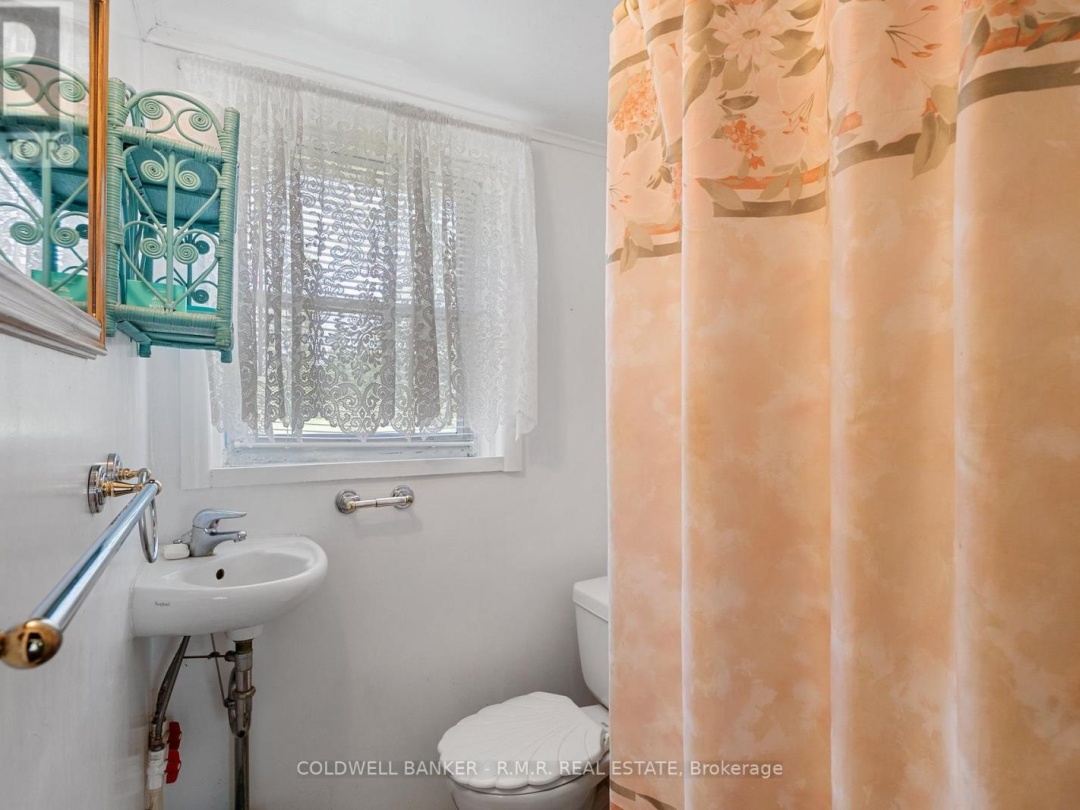 253 MCGUIRE BEACH ROAD, 