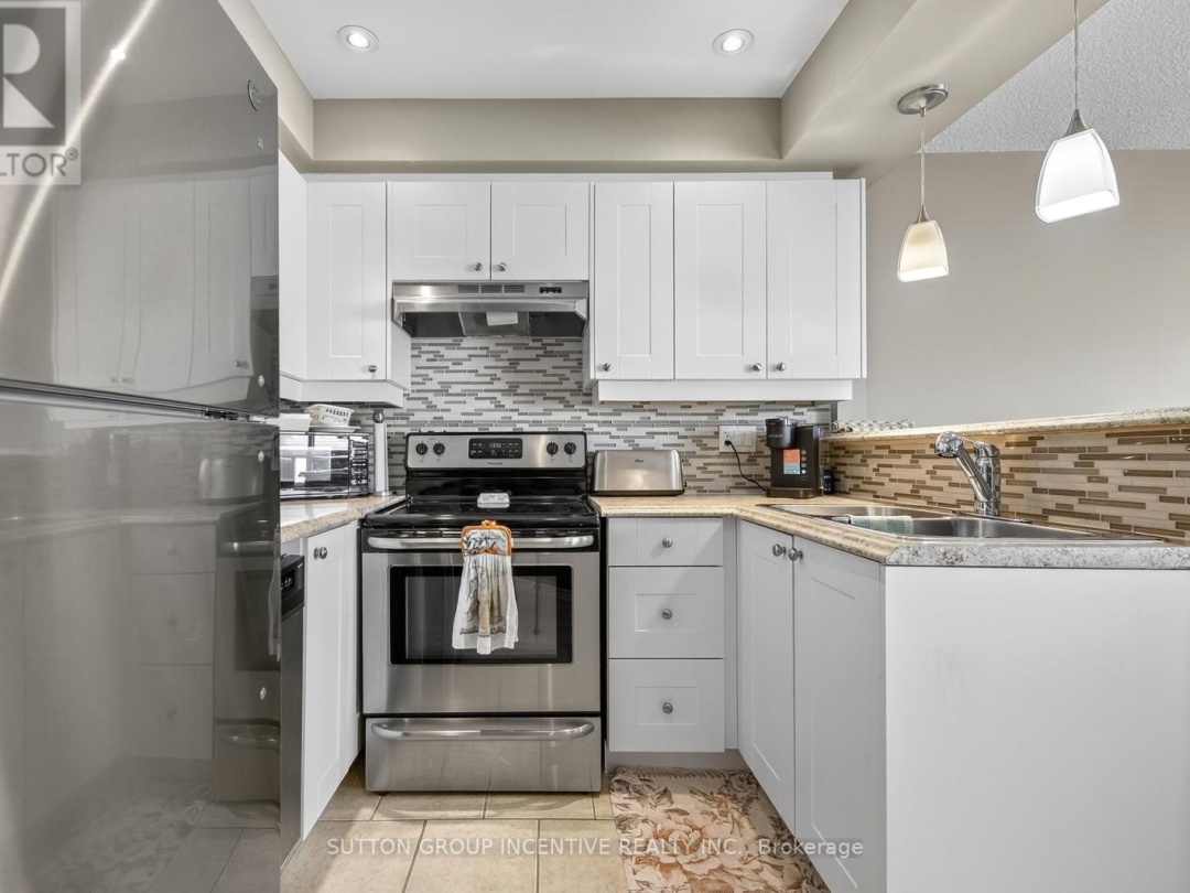 36 - 12 LANKIN BOULEVARD, 