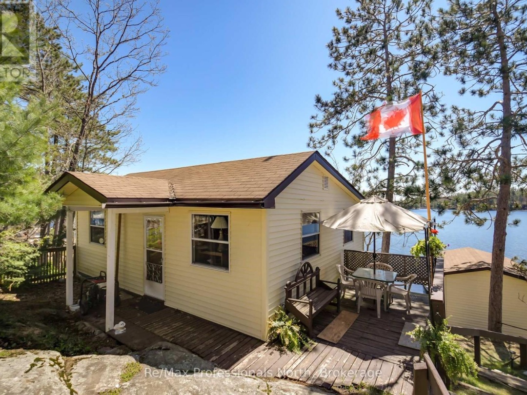 1055 Evanswood Drive, Morrison Lake