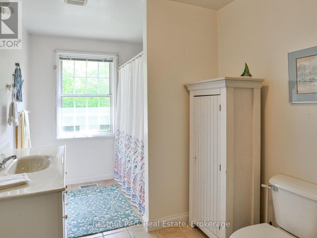 628 LYNX LAKE ROAD, 