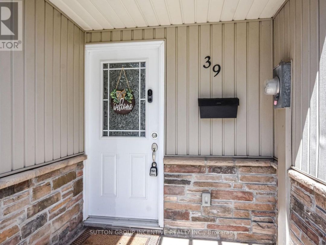 39 12 Lankin Boulevard, Orillia