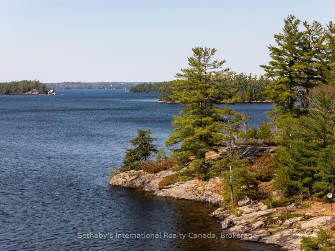 1-1076 BIRCH POINT ROAD, Lake Muskoka