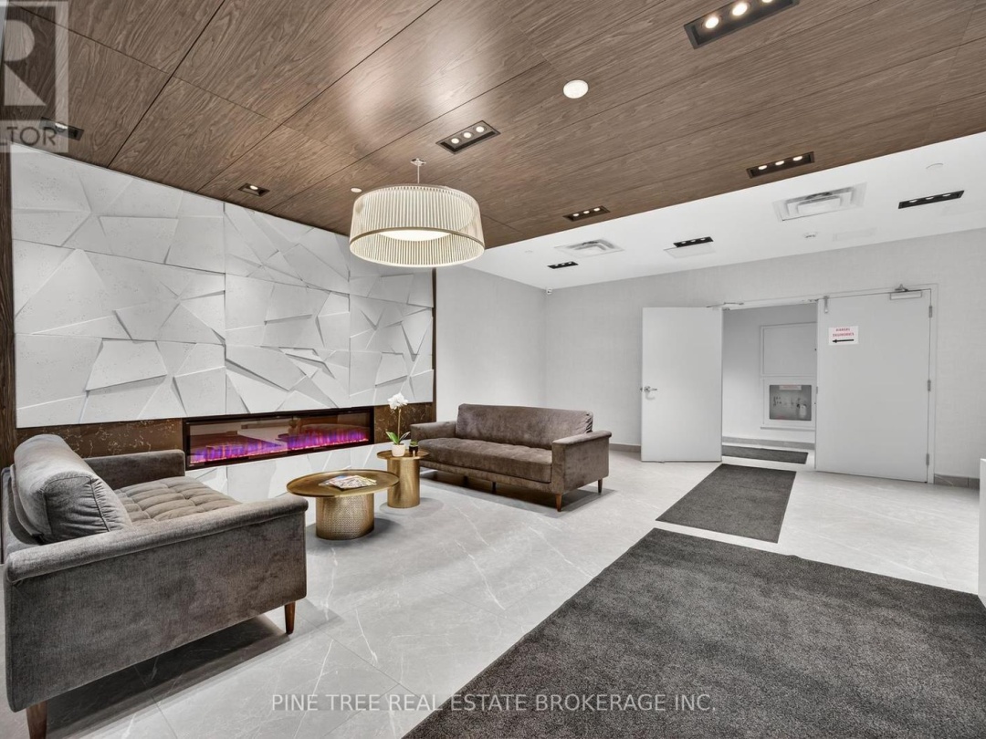 305 - 58 LAKESIDE TERRACE, 