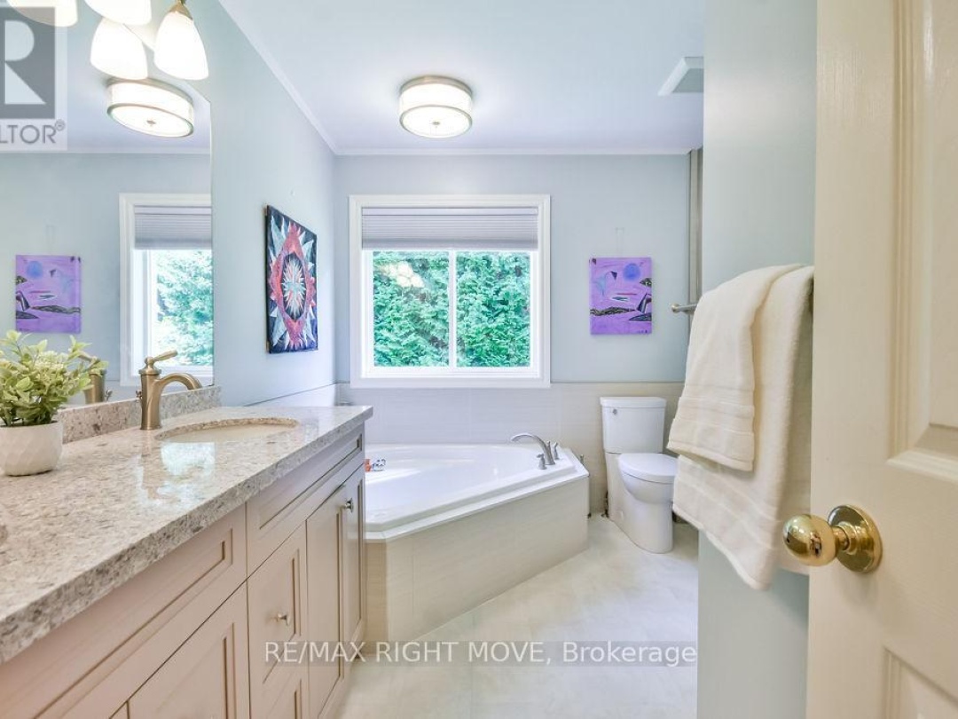 7 BLACKCOMB DRIVE, 