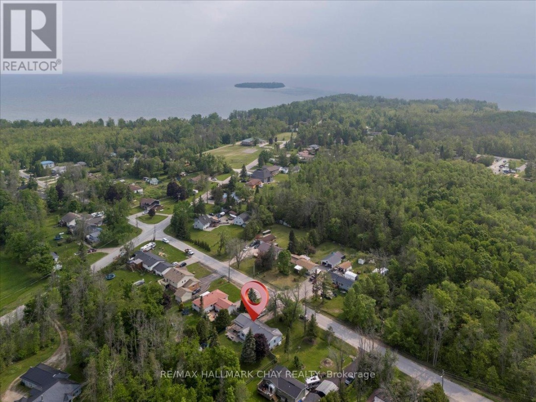 4049 Bayview Avenue, Ramara