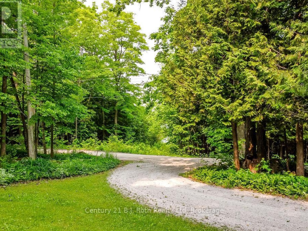 1755 Twin Oaks Crescent, Matchedash Bay