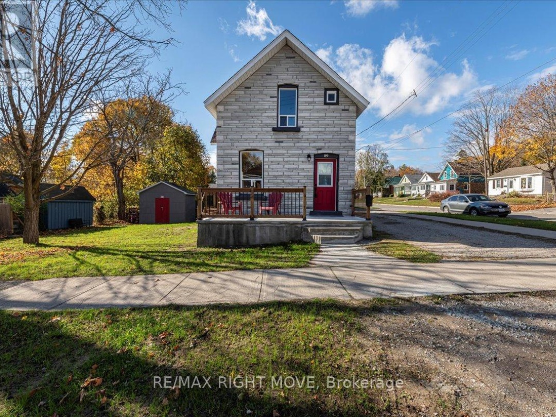 89 DOUGLAS STREET, Orillia