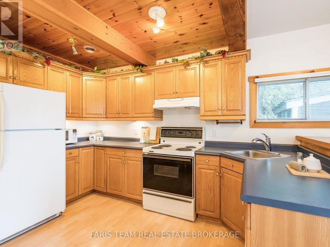 100 FULSOM CRESCENT, 