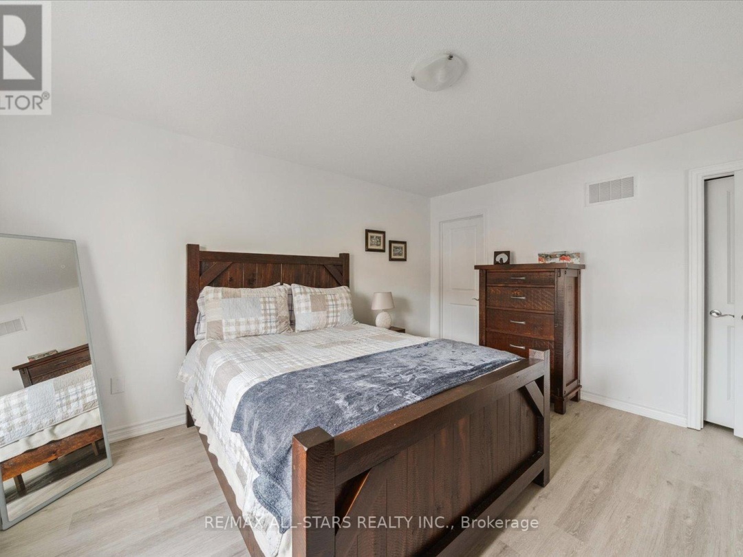 31 REYNOLDS DRIVE, 