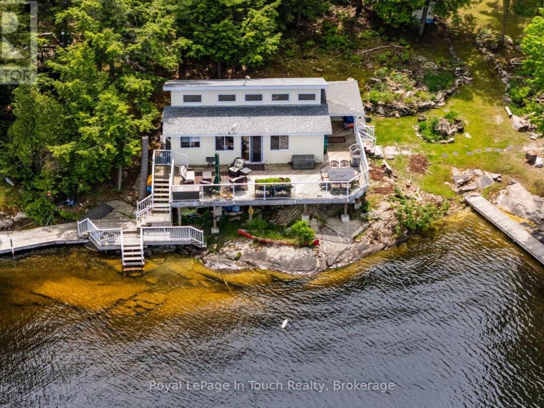 4 IS 270 GEORGIAN BAY ISLAND, 