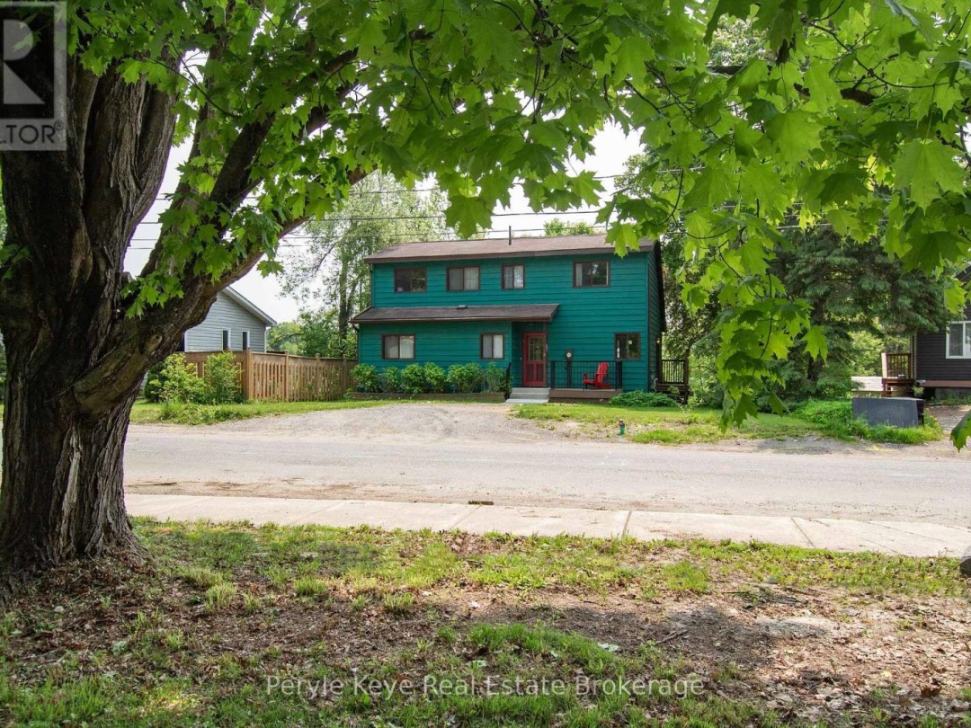 5 Bird Lane, Lake Muskoka