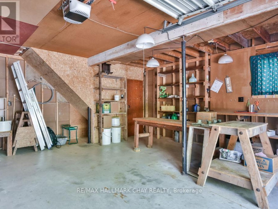 5566 Gray's Bay Road, Lake Couchiching