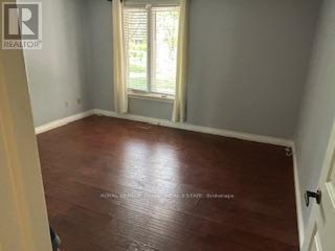 202 - 200 EAST STREET S, 