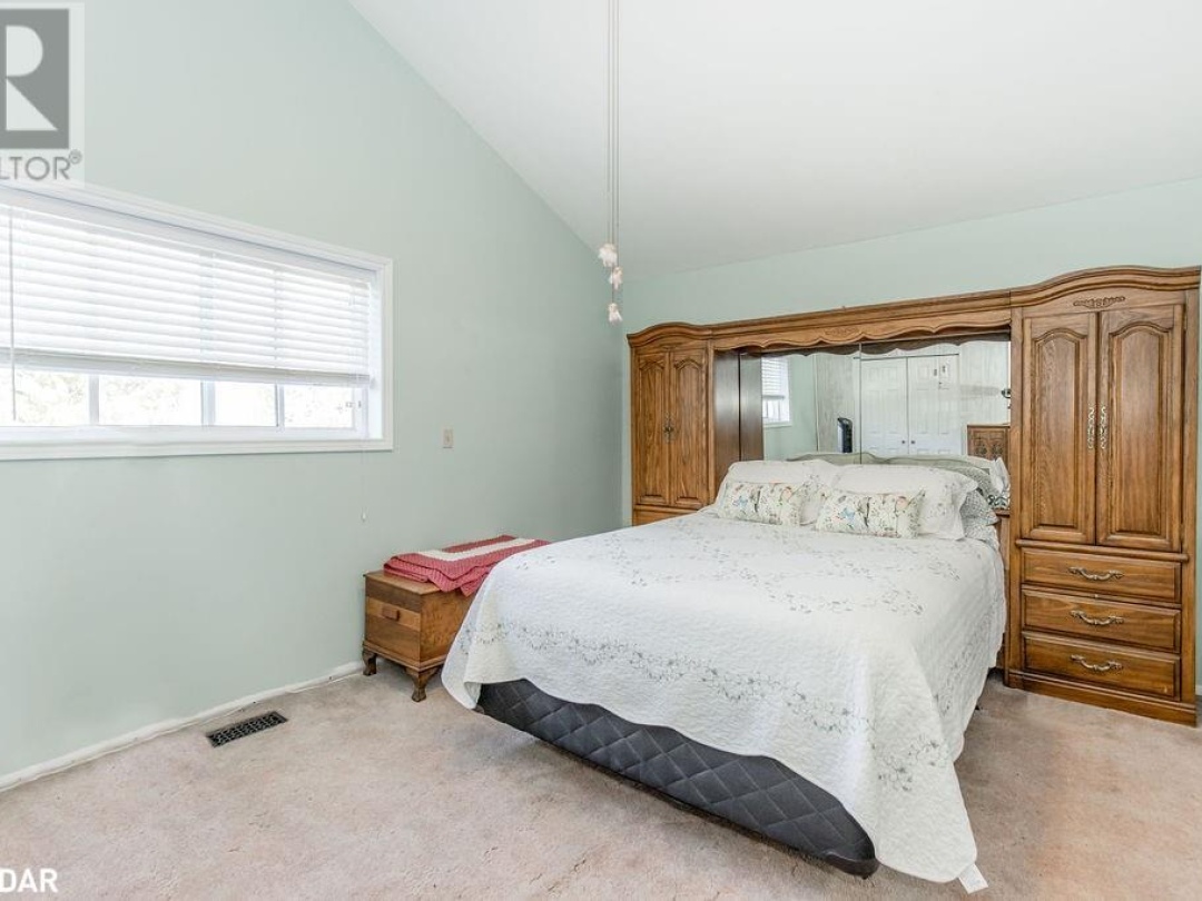 776 Monck Road 45, Head River