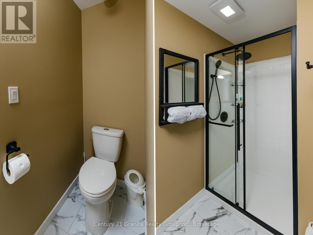 2347 KASHAGAWIGAMOG LAKE ROAD, 