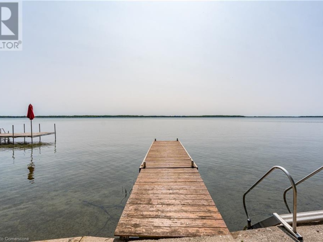 2703 LAKESIDE Drive, 