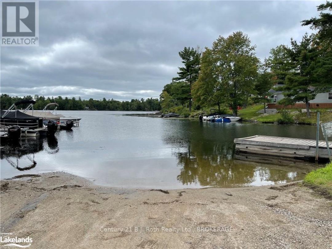 16 Morrison Creek 1336 South Morrison Lake Road, Severn Lake