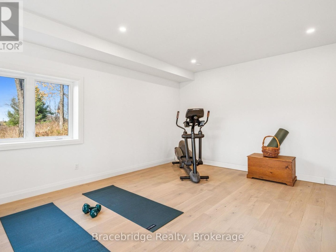 1006 STEPHENS BAY ROAD, 