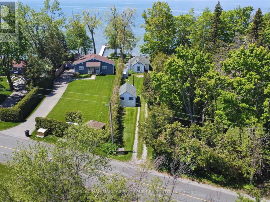 2196 Lakeshore Drive, Lake Simcoe