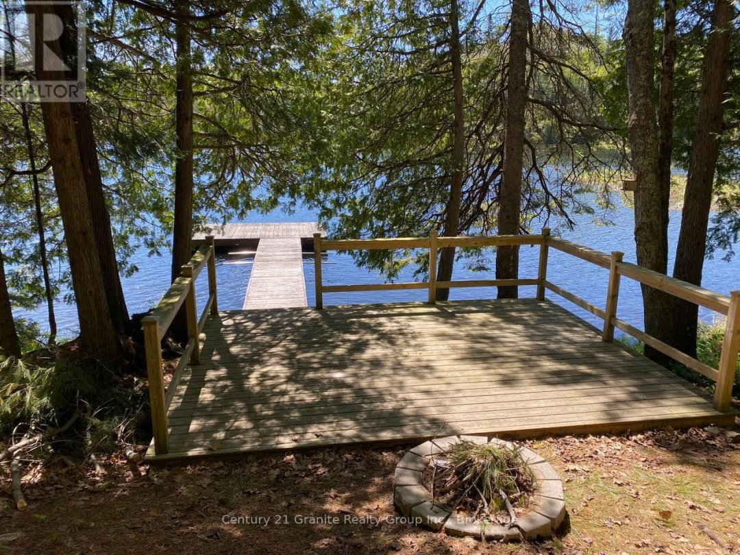 1037 ROTUNDA DRIVE, Contau Lake