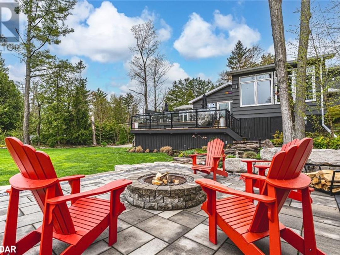 7952 Park Lane Crescent, Black Lake