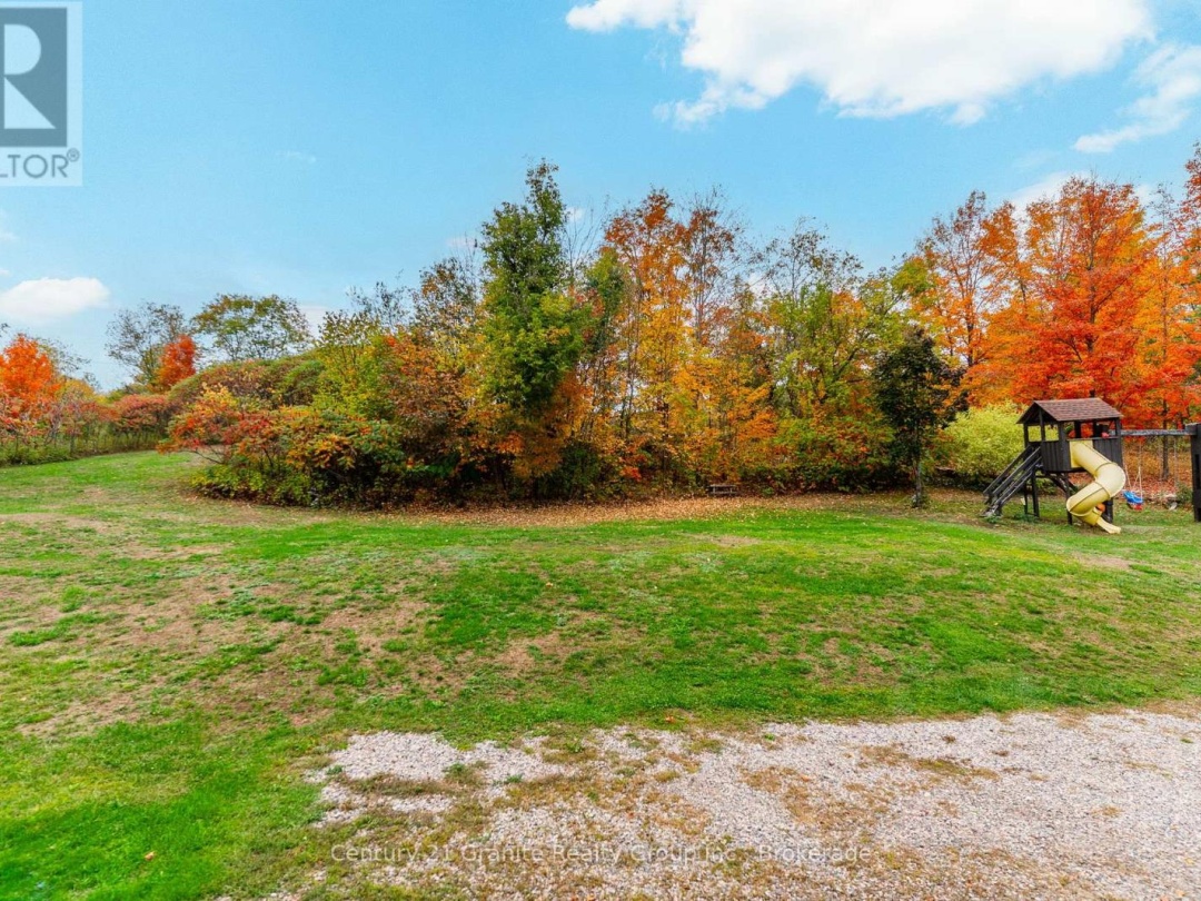 1754 HORSESHOE LAKE ROAD, 