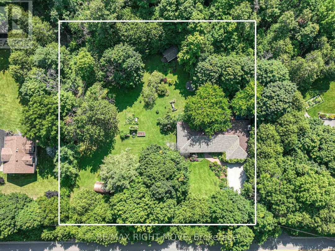 1613 Mt. St. Louis Road E, Oro-Medonte