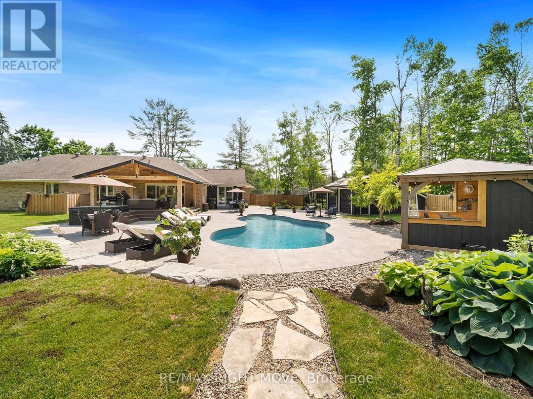 1948 CARRIAGE COURT, 