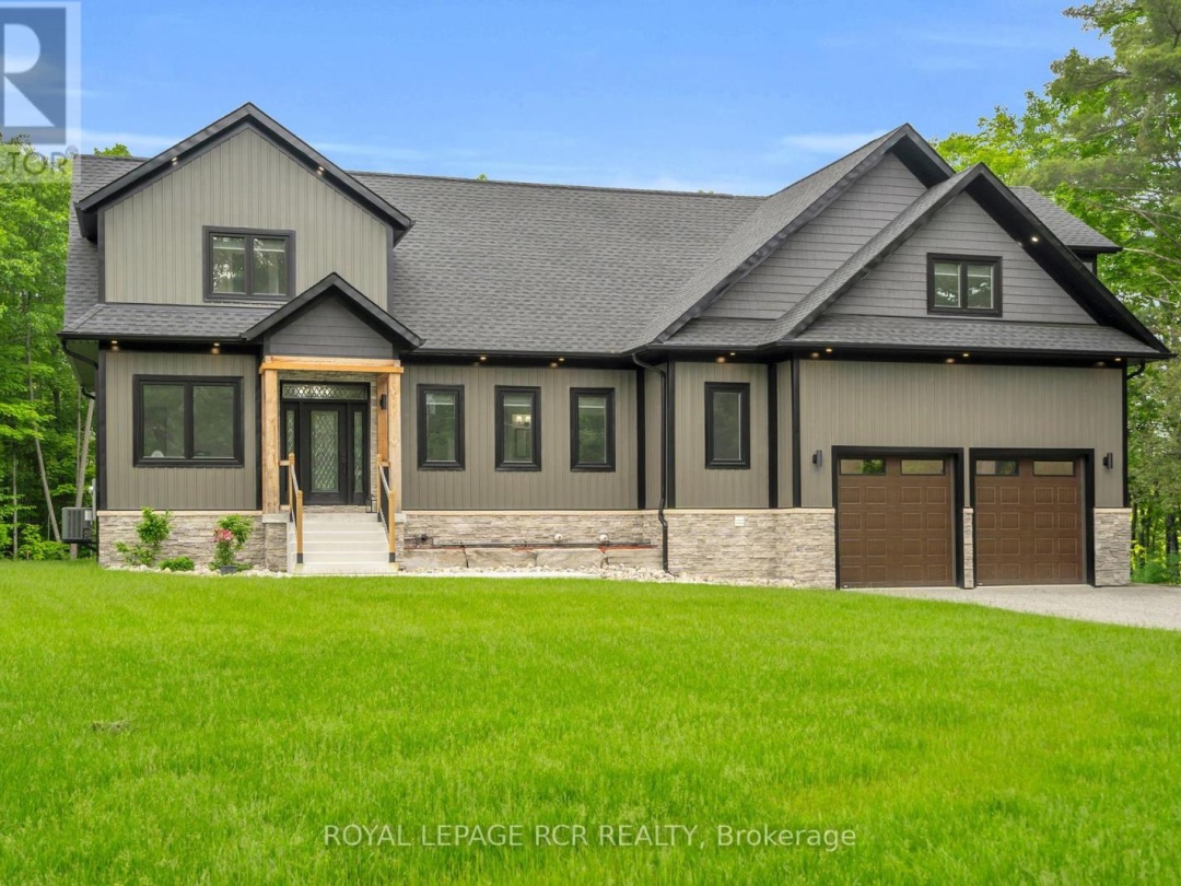 2360 HONEY HARBOUR ROAD, 