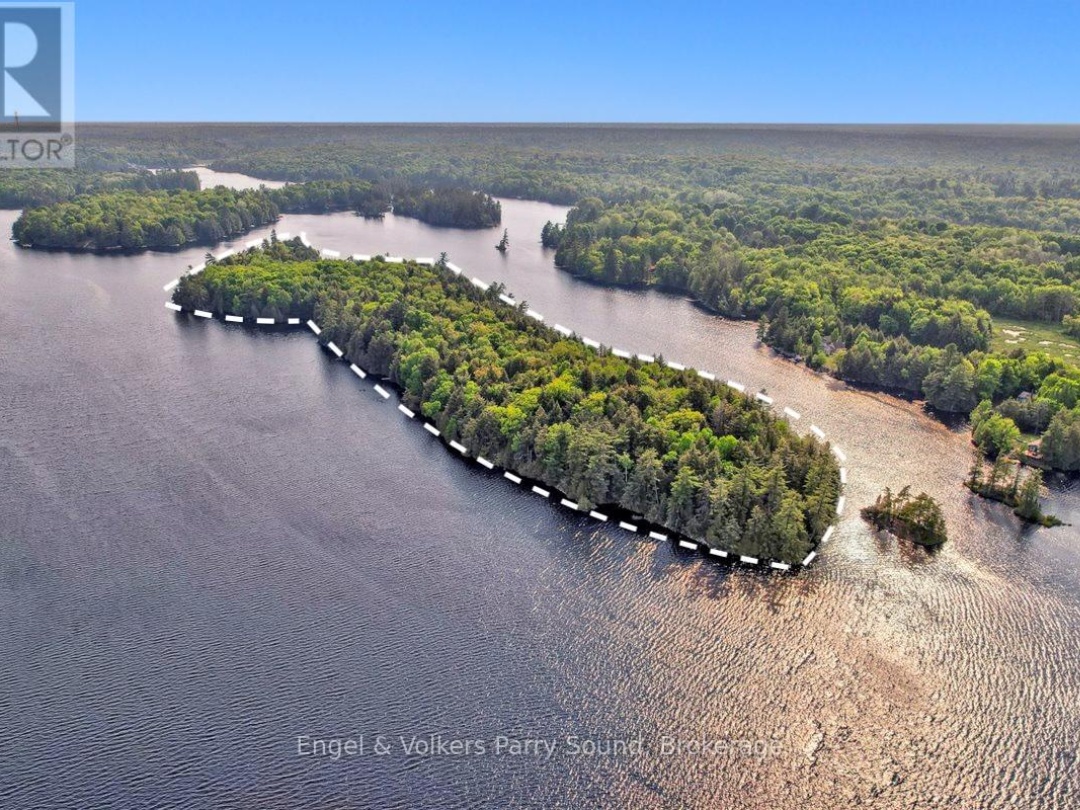 53 BIRDWOOD LANE, Harris Lake