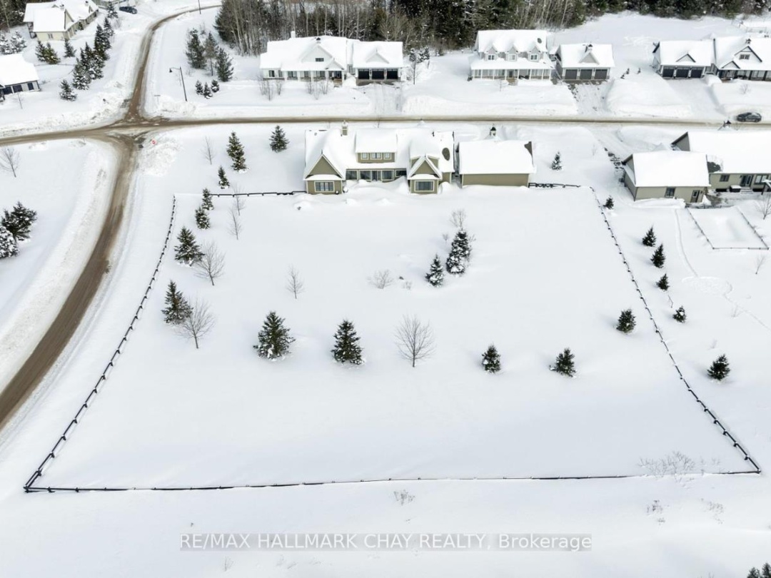12 Thoroughbred Drive, Oro-Medonte