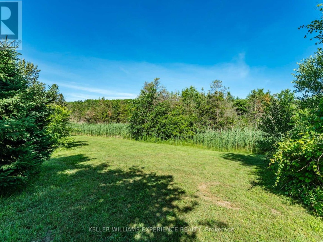 8 THATCHER PLACE, 