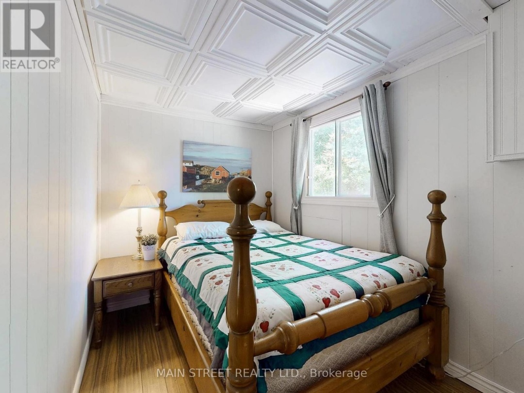 2 Ceadarhurst Avenue, Sturgeon Lake