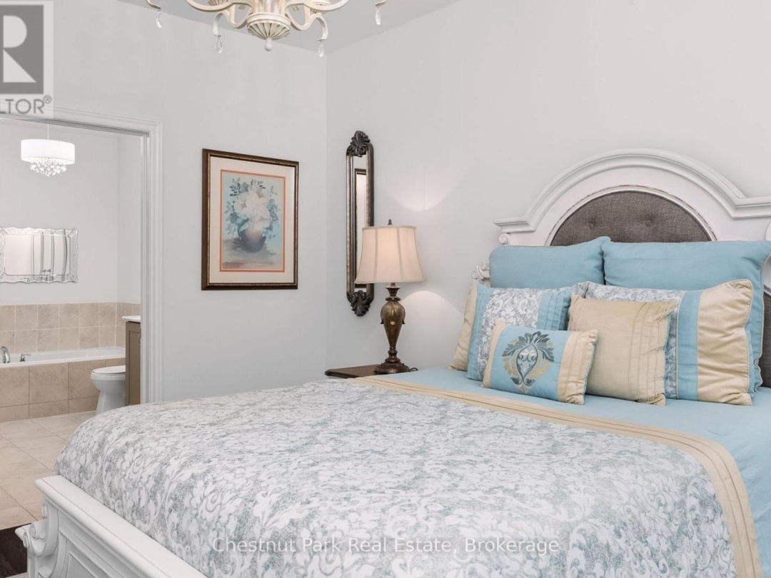 25 Durham Road, Muskoka River