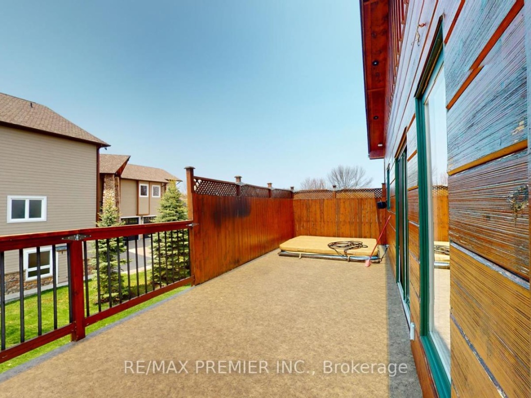 31 PARADISE BOULEVARD, 