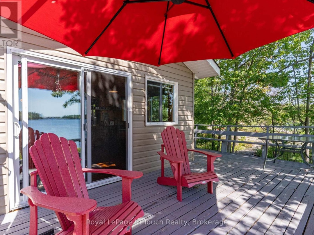 6980 ISLAND 1810, 
