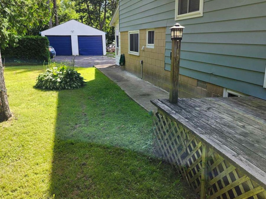 63 Thomas Drive, Sturgeon Lake