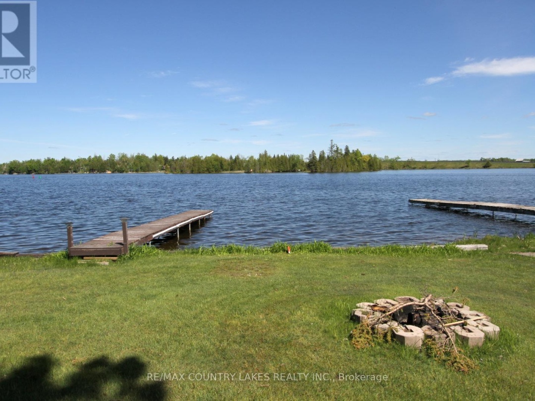 8 Saturn Lane, Mitchell Lake