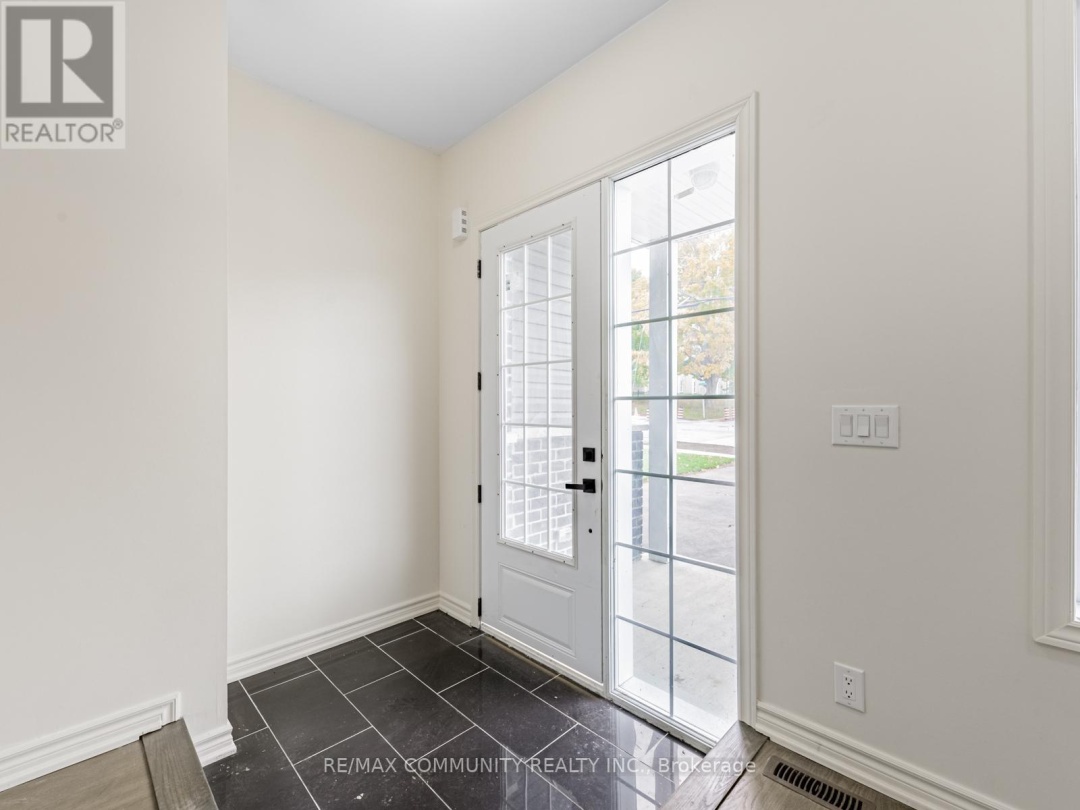 506 SIMCOE STREET, 