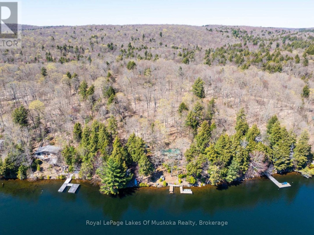 1002 Camp Lake Road, Camp Lake