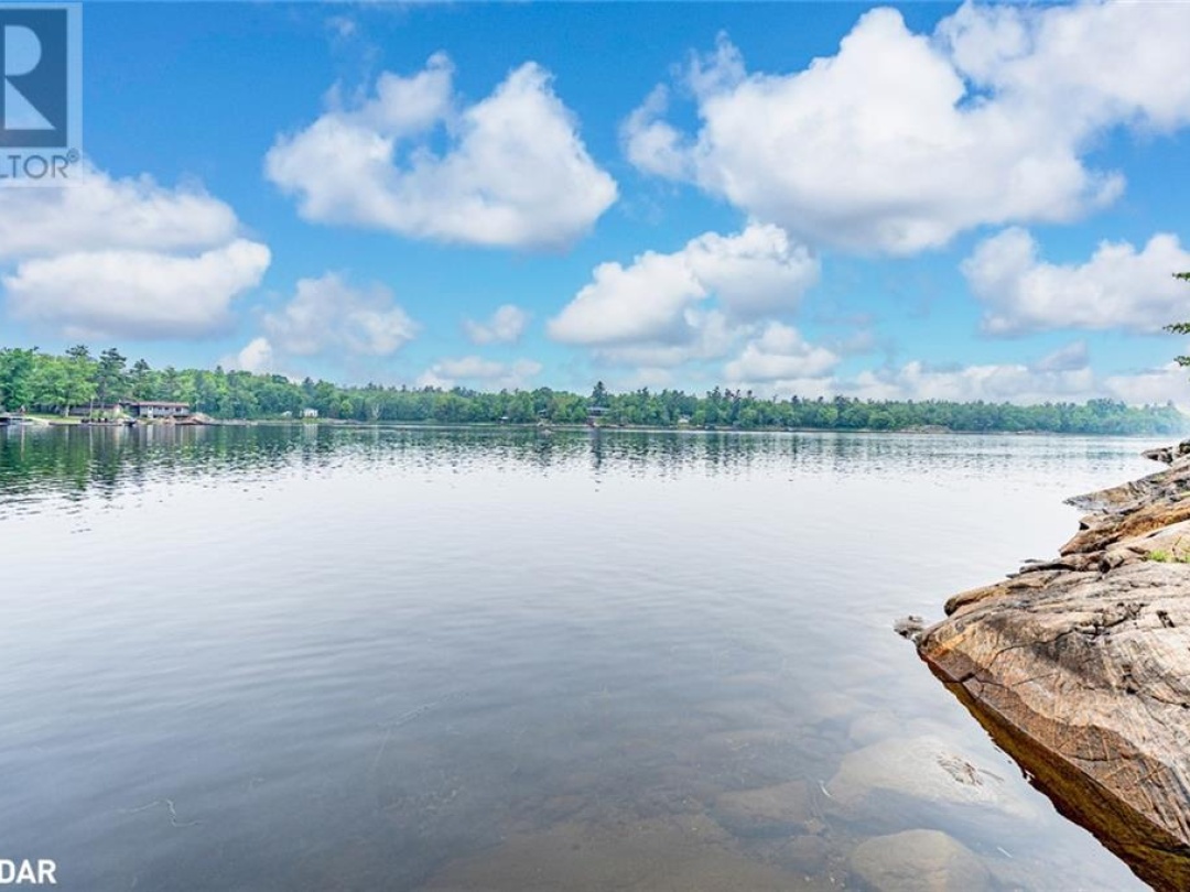 2 IS 880 GEORGIAN BAY, 