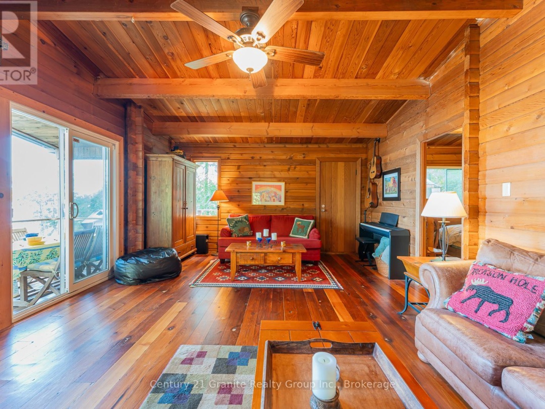 118 Griffin Drive, Four Mile Lake