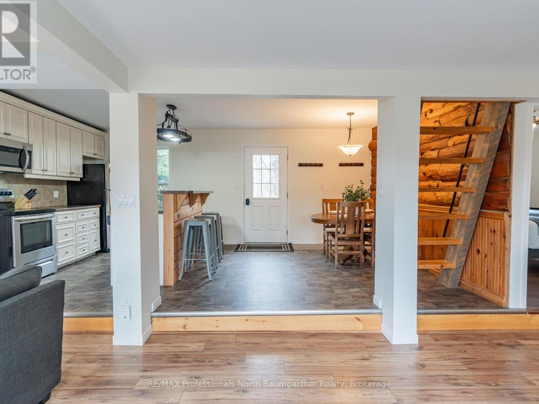 1071 Crabbe Lane, Cranberry Lake