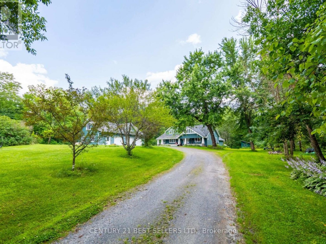 1622 HOUSEYS RAPIDS ROAD, 